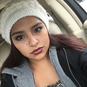 Meet your Posher, Paola